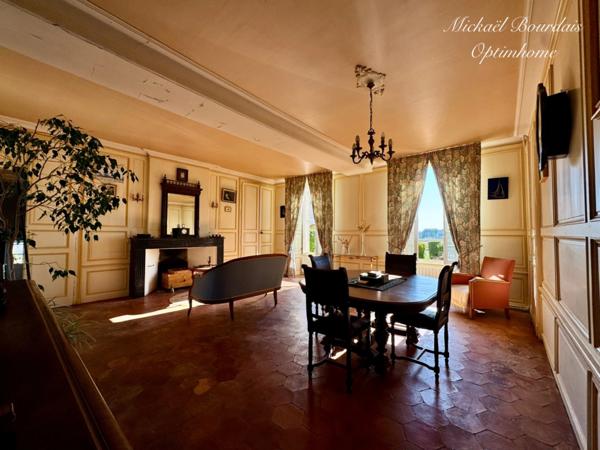 Maison familiale de caractère – 208 m² habitables – Dépendances + 300 m² – Les Bois d’Anjou (49250)