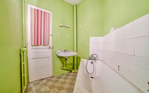 Appartement à vendre    4 pièces • 76,32 m2 Paris 13