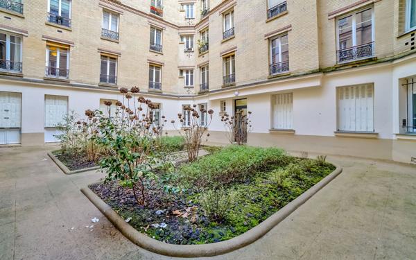 Appartement à vendre    4 pièces • 76,32 m2 Paris 13