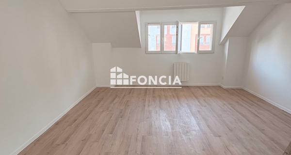 Location Appartement 3 pièces 55.53 m² - Corbeil-essonnes 91100