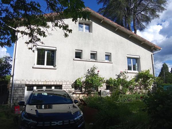 Charmante maison avec jardin et piscine hors sol à Piégut-Pluviers