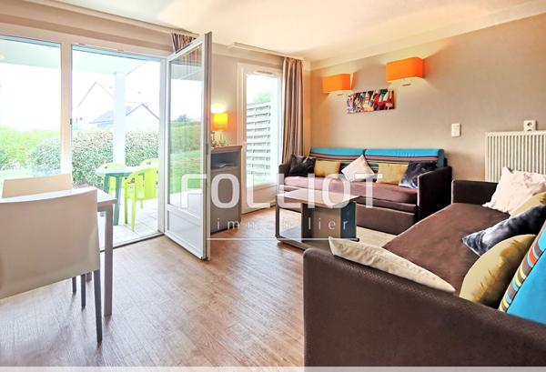 Appartement de deux pièces avec une terrasse et parking à Courseulles Sur Mer