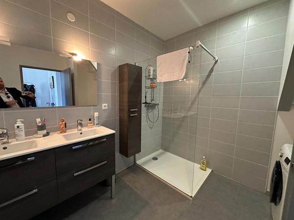 ROCHEFORT Hyper-centre : Élégance et charme au coeur d'un hôtel particulier