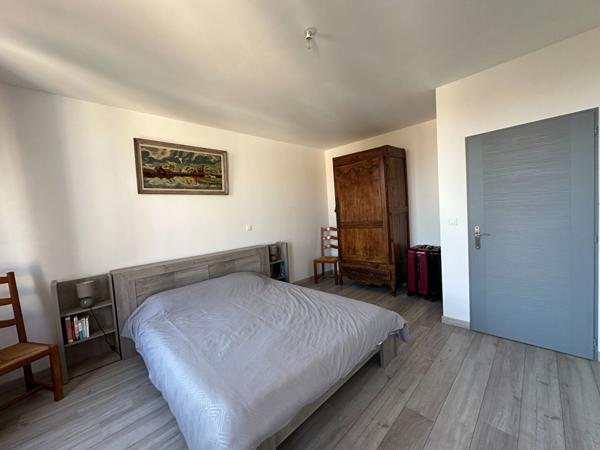 ROCHEFORT Hyper-centre : Élégance et charme au coeur d'un hôtel particulier