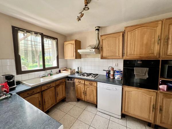 Vente                                                      Maison
                        
                     6 pièces                      108 m2                     à Houdan