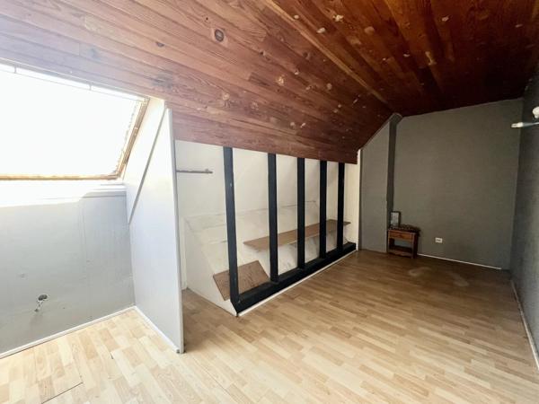Vente                                                      Maison
                        
                     6 pièces                      108 m2                     à Houdan