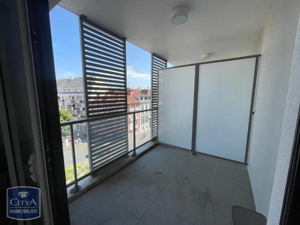 Appartement à louer 2 pièces 43.01m² Pau (64000)