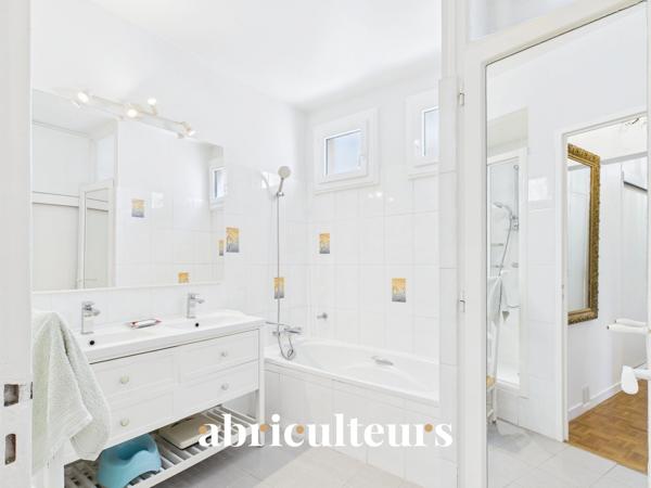 Appartement familial de 120 m² 4 chambres Balcons, Box & Cave Bourg-la-Reine