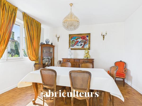 Appartement familial de 120 m² 4 chambres Balcons, Box & Cave Bourg-la-Reine