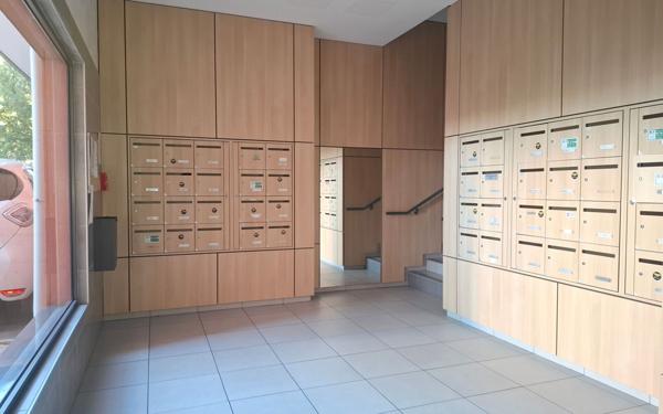 Appartement à vendre    2 pièces • 39,29 m2 Vénissieux