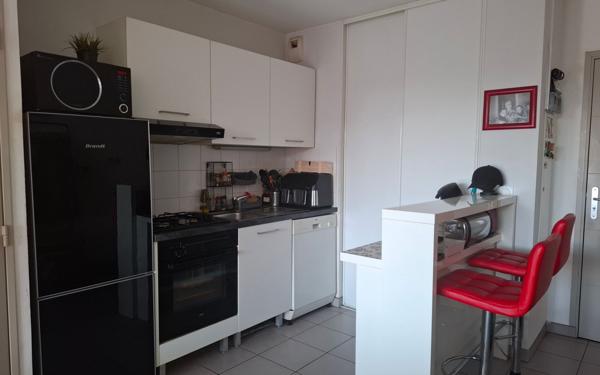 Appartement à vendre    2 pièces • 39,29 m2 Vénissieux