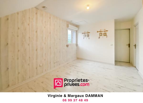 Maison moderne avec espace de vie ouvert et 3 chambres