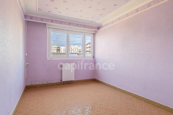 Appartement 4P de 69m² à rénover- 2° étage - balcon sur cour