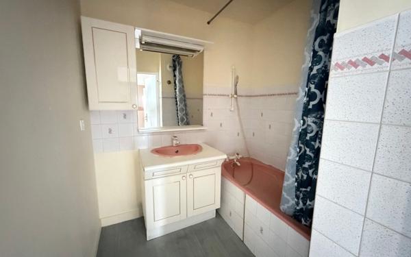 Appartement à vendre    3 pièces • 63 m2 Mons-en-Baroeul