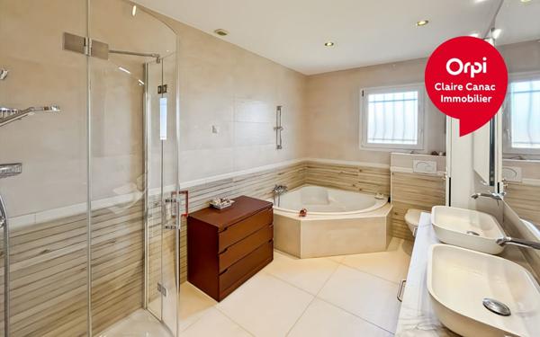 Maison à vendre    7 pièces • 193 m2 Castres