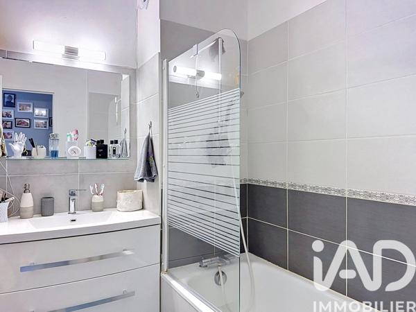Appartement à vendre 4 pièces 75,87 m² Melun