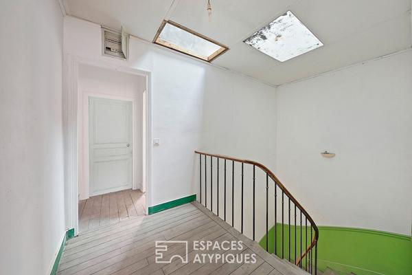 Appartement en duplex à rénover avec parc commun