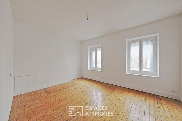 Appartement en duplex à rénover avec parc commun
