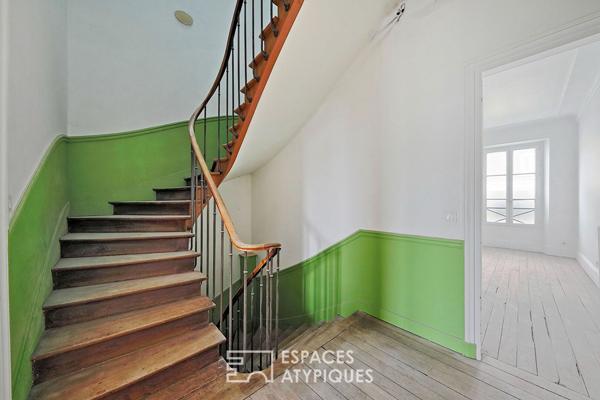 Appartement en duplex à rénover avec parc commun