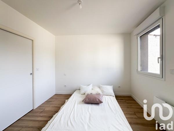 Appartement 4 pièces de 101 m² à Croix (59170)