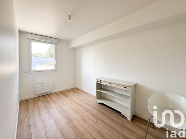 Appartement 4 pièces de 101 m² à Croix (59170)