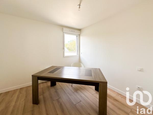 Appartement 4 pièces de 101 m² à Croix (59170)