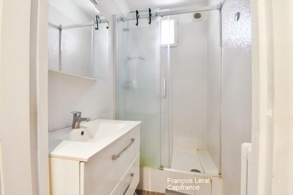 Appartement à vendre rénové 2 pièces ENGHIEN LES BAINS (95) - 45,94 m2 - Proche de la Gare de la barre d'Ormosson - 239 000 € honoraires d'agence inclus