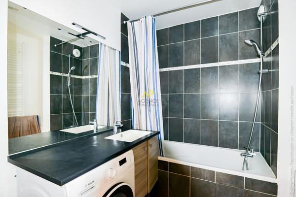 Magnifique T3 250 000 € **  - Référence  2061