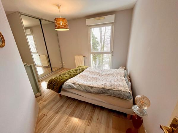 F2 Metz Vallières avec terrasse et garage