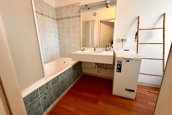 F2 Metz Vallières avec terrasse et garage