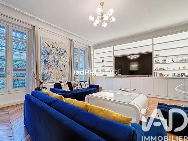 Appartement à vendre 5 pièces 143,59 m² Paris 8
