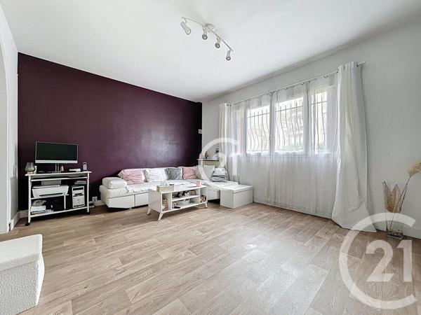Appartement T3 à vendre  3 pièces - 76,82 m2 MONTREUIL - 93
