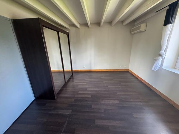 Maison familiale avec 3 chambres et espace mansardé polyvalent ? Garantie Visale exigée