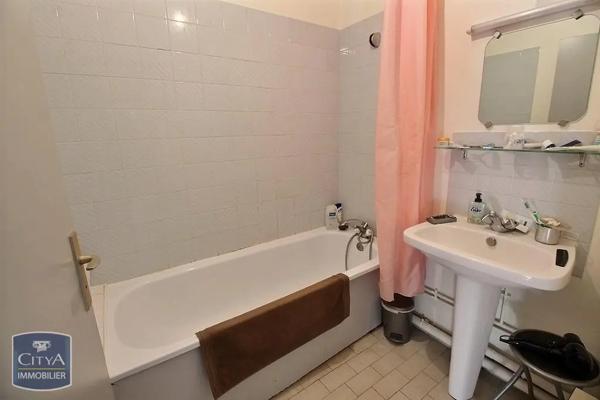 Appartement à louer 3 pièces 62.53m² Mérignac (33700)