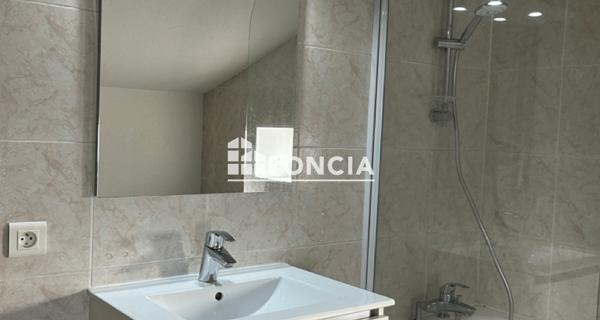 Location Appartement 3 pièces 53.26 m² - Castres 81100