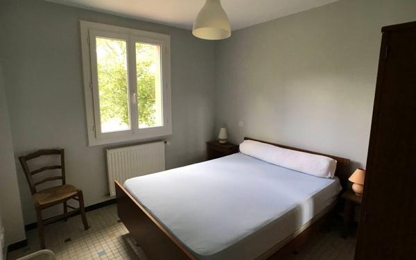 Appartement à louer    2 pièces • 41 m2 Saint-Étienne-du-Valdonnez