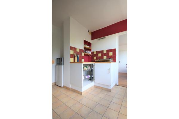 A LOUER : T1 à MARCQ EN BAROEUL • avenue de la République - SAINT MAUR • 762 € CC • Réf. 00662-001