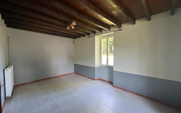 Immeuble à vendre    7 pièces •  Saint-Justin