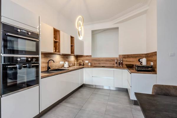 Très beau T3 haussmannien à 1 min de la gare