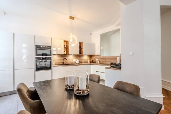 Très beau T3 haussmannien à 1 min de la gare