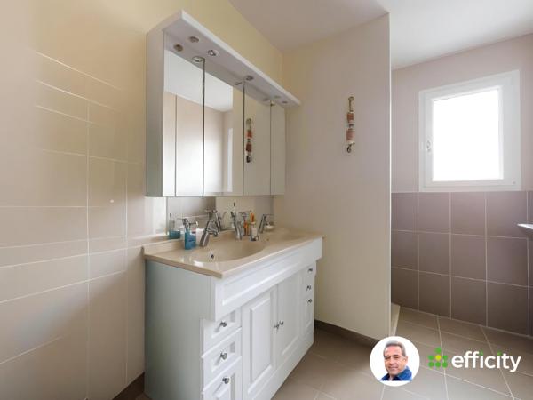 Maison 6 pièces - 138 m² Exclusivité efficity