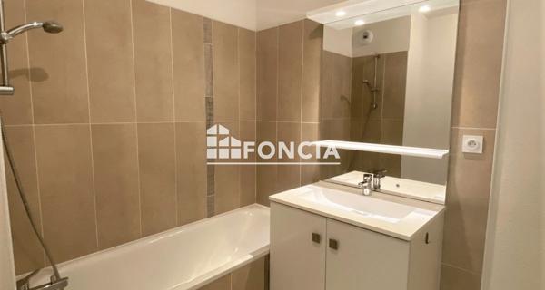 Location Appartement 3 pièces 62.29 m² - Veneux Les Sablons 77250