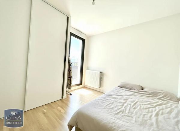 Appartement à louer 3 pièces 51.87m² Noisy-le-Grand (93160)