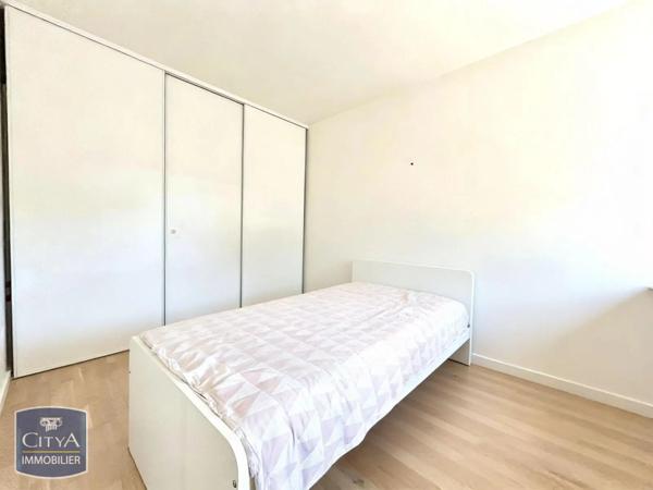 Appartement à louer 3 pièces 51.87m² Noisy-le-Grand (93160)