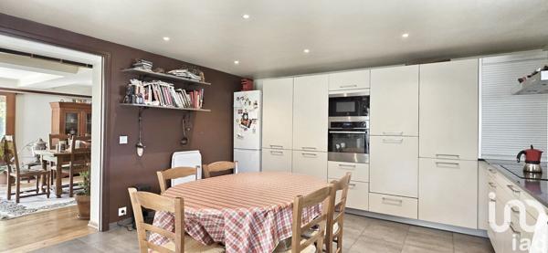 Maison à vendre 5 pièces 202 m² Ornex