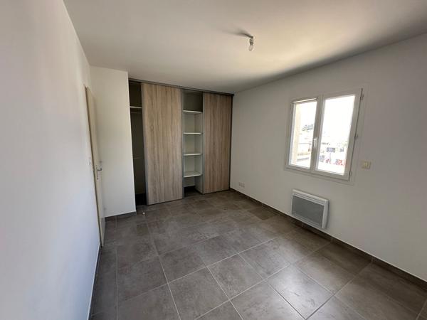 MAISON CLIMATISEE RECENTE AVEC CLIMATISATION ET PARKING