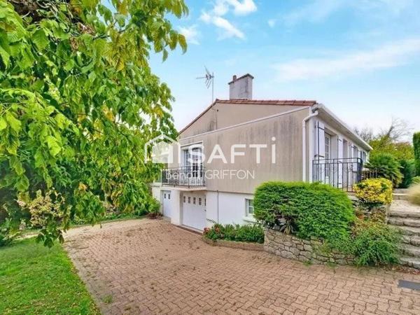 MAISON SUR SOUS-SOL AVEC ASCENSEUR ET VÉRANDA CHAUFFÉE