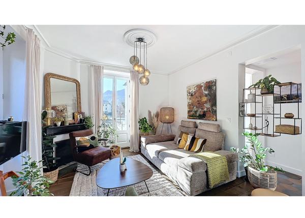 Appartement 4 pièces - 75 m² Bien prestige