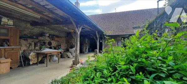 Exclusif en plein centre de Luçay-le-Mâle