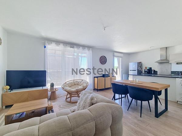 TOURS NORD -  T3 VENDU LOUE AU DERNIER ETAGE AVEC ASCENSEUR ET TERRASSE - PROCHE COMMODITES - PARKING